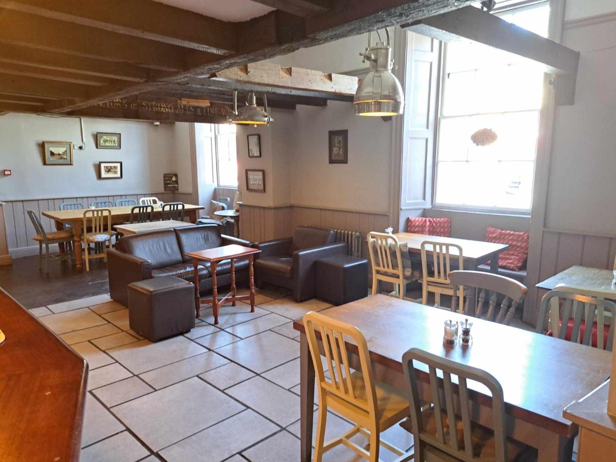 The Ilchester Arms Hotel Абътсбъри Екстериор снимка