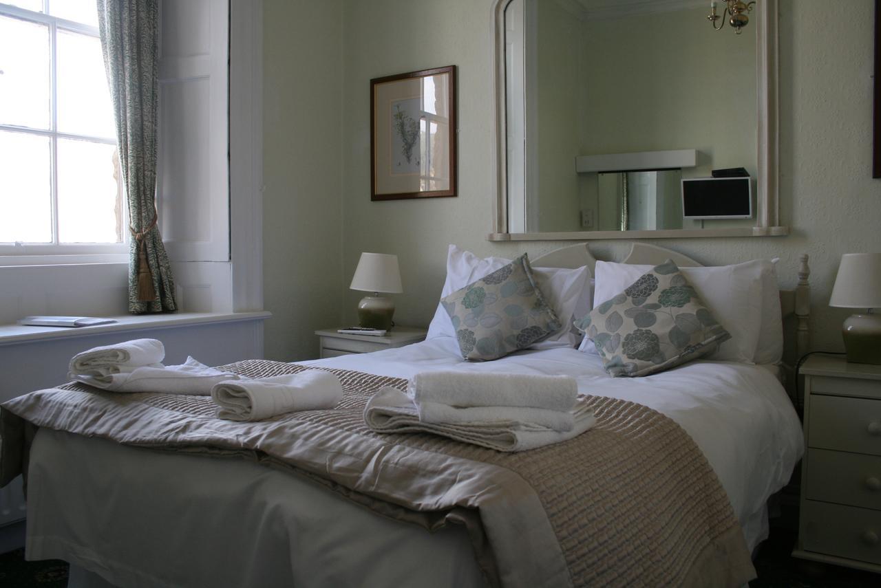 The Ilchester Arms Hotel Абътсбъри Екстериор снимка