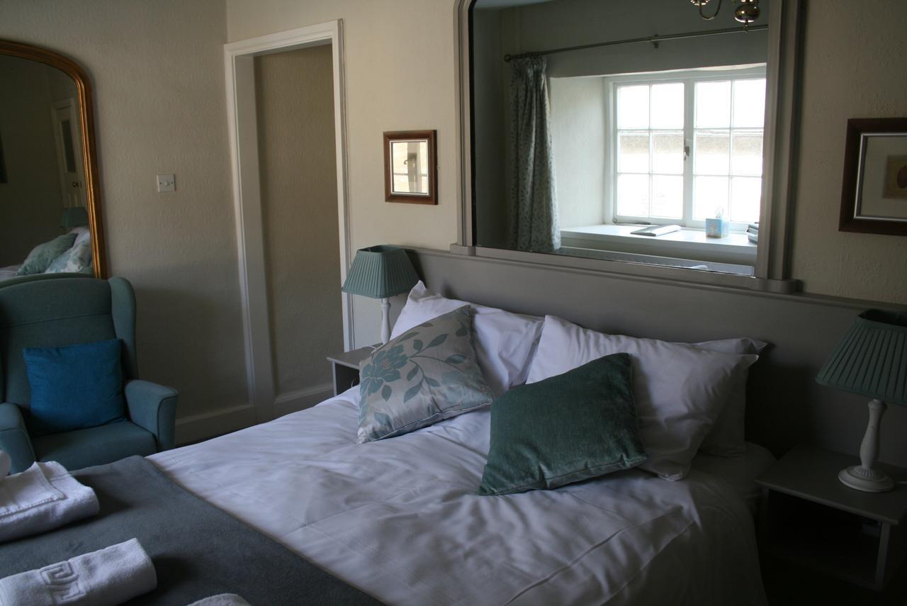 The Ilchester Arms Hotel Абътсбъри Екстериор снимка