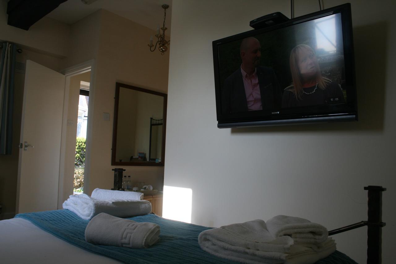 The Ilchester Arms Hotel Абътсбъри Екстериор снимка