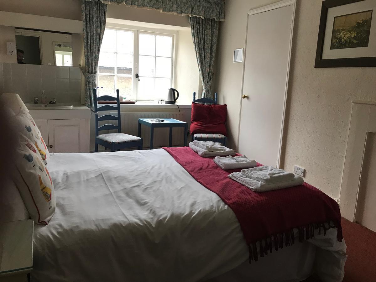 The Ilchester Arms Hotel Абътсбъри Екстериор снимка
